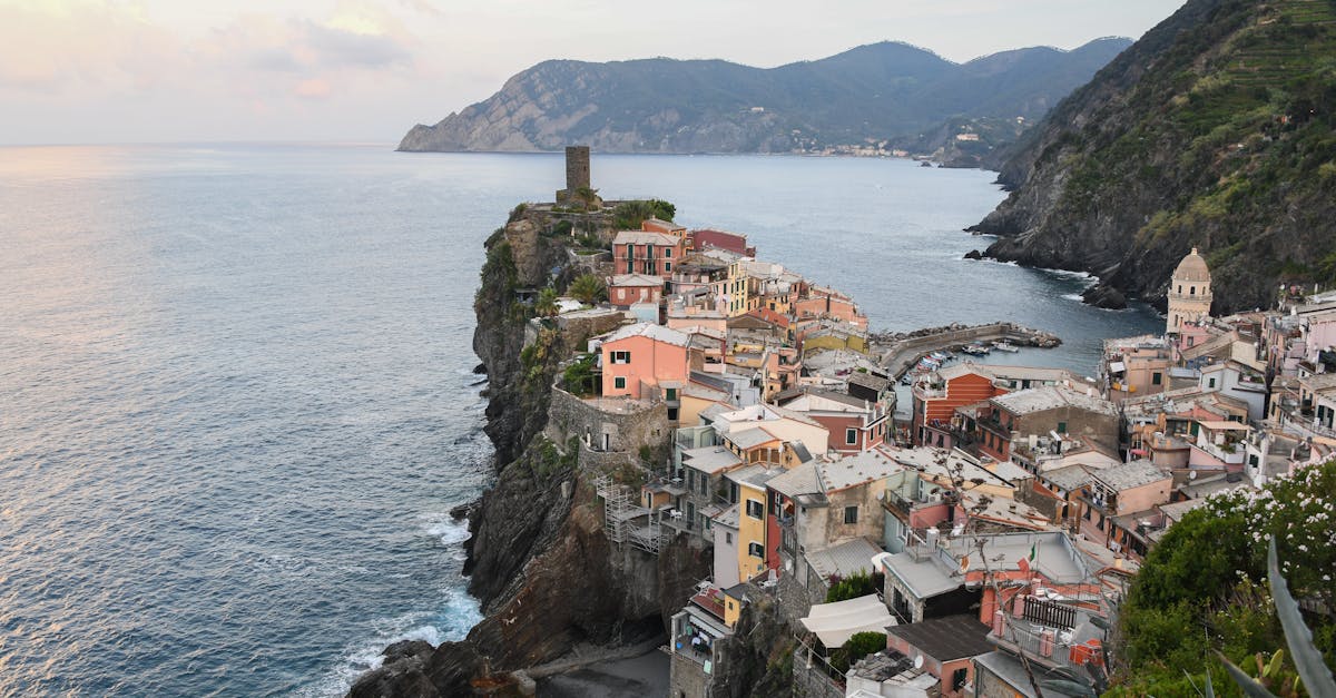 Safety Tips for Building a Fire Pit in Your Outdoor Living Area